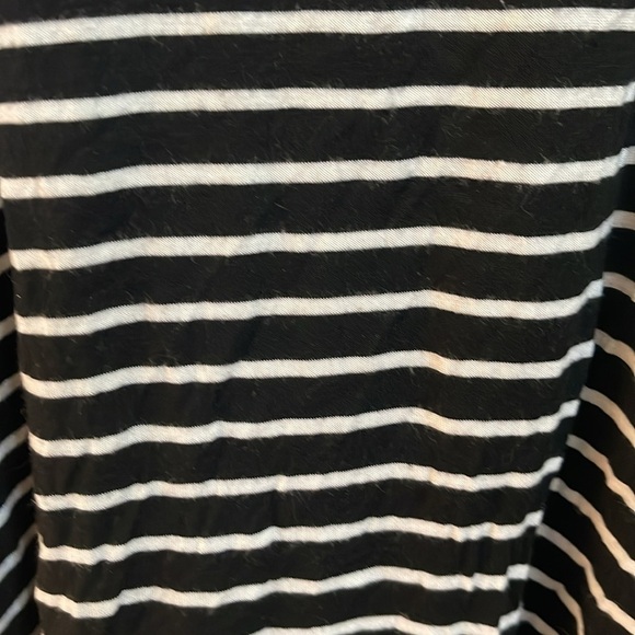 Color Thread Flagstaff nightie with a red heart with FLG. Size Large - Picture 5 of 7